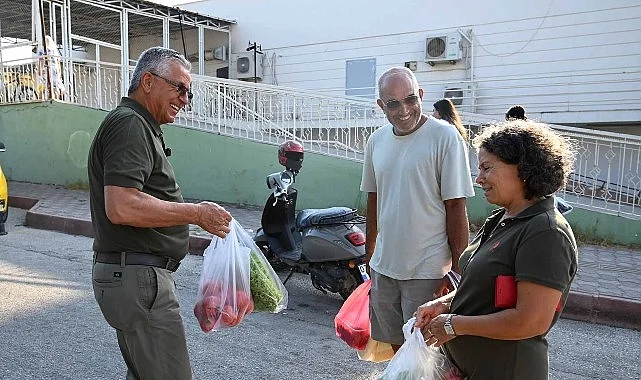 Başkan Topaloğlu’ndan pazar esnafına ziyaret