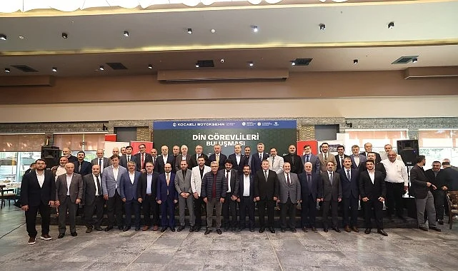 Büyükakın, 12 ilçeden din görevlileri ile bir araya geldi