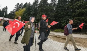 Osmangazi Belediyesi’nden Uludağ’da Cumhuriyet Yürüyüşü